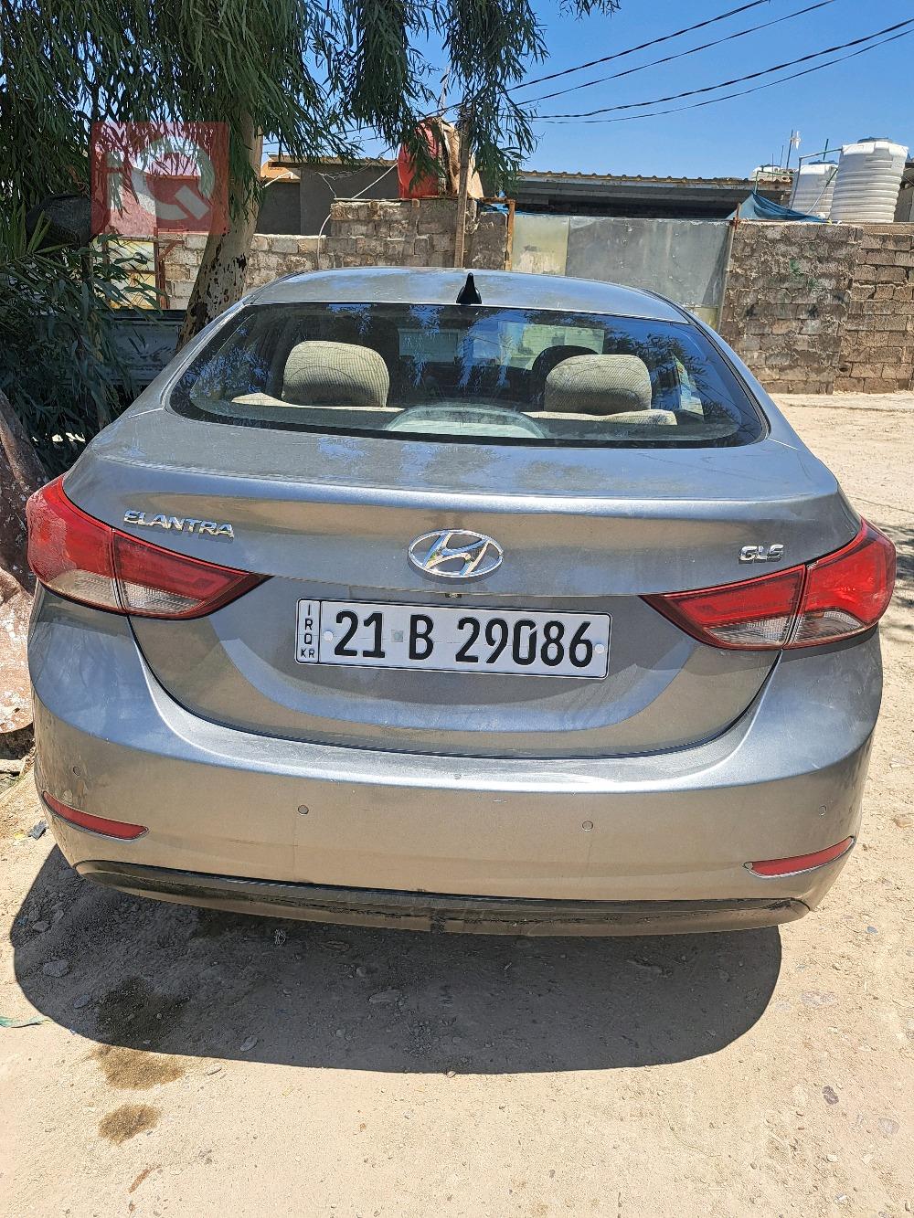 Hyundai Elantra